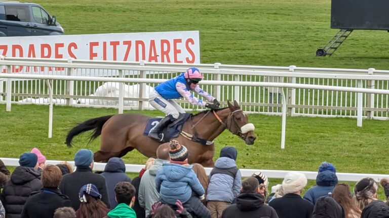 Do roku 2026 ve cvalu: Novoroční dostihy ve Windsoru